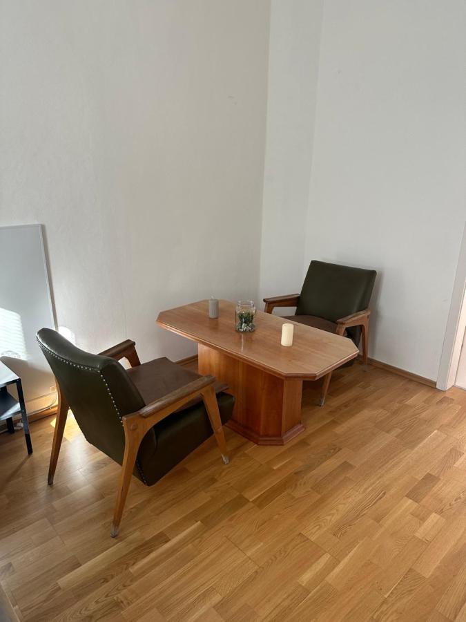 Central Plaza Mini Apartment 1 Bruck an der Leitha Exteriör bild